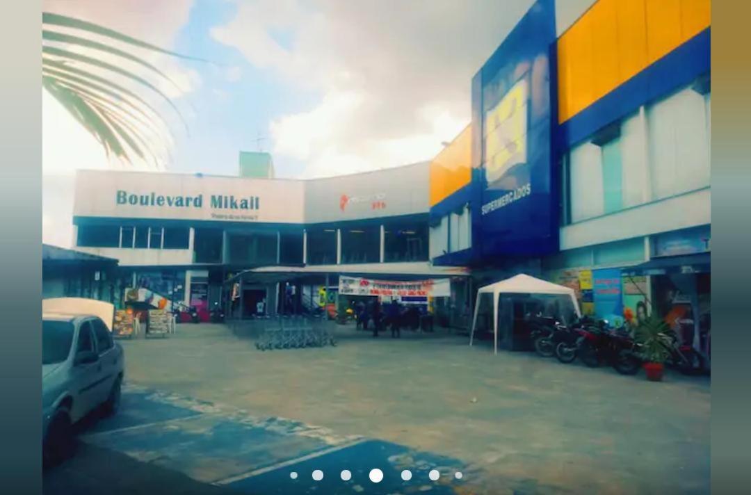 Quarto Familiar, Aeroporto กัวรูยุส ภายนอก รูปภาพ